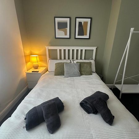 Mmc Serviced Accommodation 레이 외부 사진