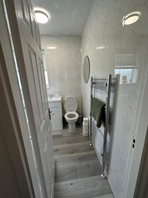 Mmc Serviced Accommodation 레이 외부 사진