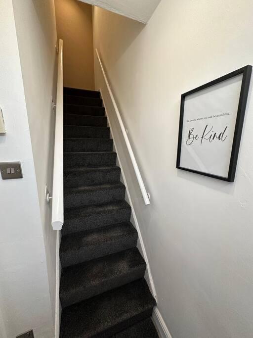Mmc Serviced Accommodation 레이 외부 사진