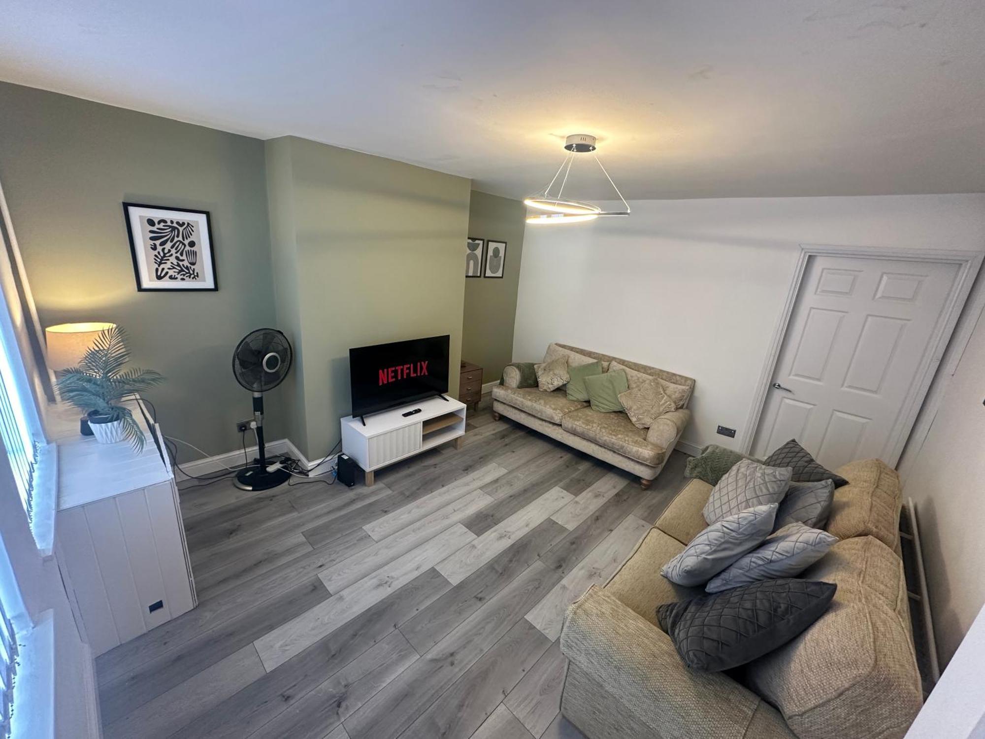Mmc Serviced Accommodation 레이 외부 사진